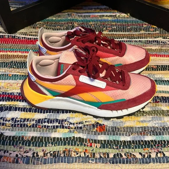 Reebok CL LEGACY Women Burgundy Pink